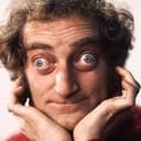 Marty Feldman als Sgt. Orville Stanley Sacker