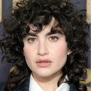 Sarah Yarkin als Melody