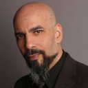 A. Manuel Miranda als Ancient Mine Soldier
