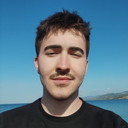 Enes Yeşil als Burak