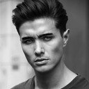 Warren Godman als 