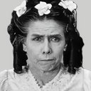 Vivia Ogden als Effie