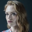 Freya Ridings als Self