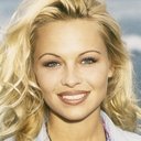 Pamela Anderson als Barbara Kopetski / Barb Wire