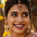Vinsu Rachel Sam als Roshini