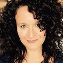 Lori Ferraro als Coffee Shop Clerk