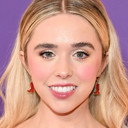 Jenna Davis als Lori
