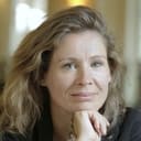 Jeannette Arndt als Claudia