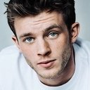 Jannis Niewöhner als Junger Mann im Zooladen