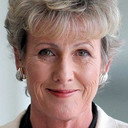 Heather Ewart als WAAF 6