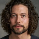 Jackson Rathbone als Wes Kelly