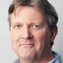 Richard Hodder als Agent Haddock