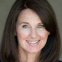 Catherine Butterfield als Conservative Wife