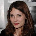 Élise Lhomeau als Léa