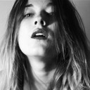 Annabel Tayssier als Amie Britney