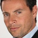 Thierry Clopeau als TV News Presenter