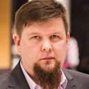 Tarmo Põiklik als Hairy with Glasses