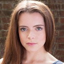 Pippa Hughes als Julia