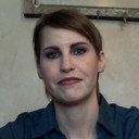 Sherri Lyn Litz als Linda