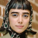 Melika Pazouki als Young Girl in the Park