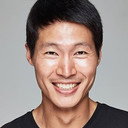 엄지만 als Male Resident 1