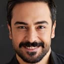 Taylan Güner als Engin