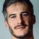 Ángel Velasco als Chico librería