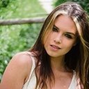 Christia Visser als Nicola Viljoen