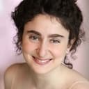 Elsa Guedj als Ancienne élève