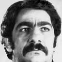 Jalal Pishvaian als Mansour Ab-Mangol