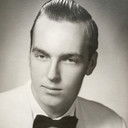 Rudy Bond als Ship Captain