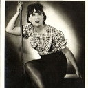Yvonne Legeay als (uncredited)