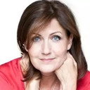 Karen Matheson als Ceilidh Singer