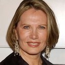 Maud Adams als Ella