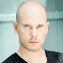 Jordan Schartner als Evil Plane Assassin