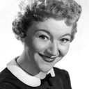 Dora Bryan als Julie Skidmore