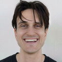 Maxime Saint-Jean als Queue de Baleine