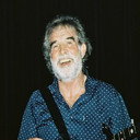 Patsy Watchorn als vocals, 5-string banjo