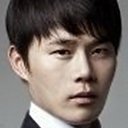 Choi Jeong-hyun als FD