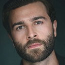Freddy Sawyer als Derek