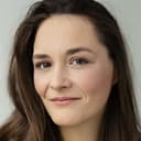 Virginie Morin als Mélanie (éducatrice)