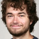 Reece Waller als Self - Host