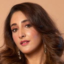 Shivya Pathania als Saanchi Mittal