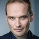 Ben Whitehead als Wallace (voice)