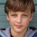 Graham Schulze als Elliot