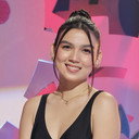 Haley Dizon als Sofie Lasola