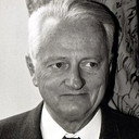 Pierre Hunt als Self (archive footage)