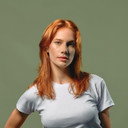 Camyle Müller als Lara