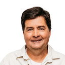 Charlie Silva als Self - Home Builder