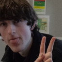 Charlie Sangster als Easel